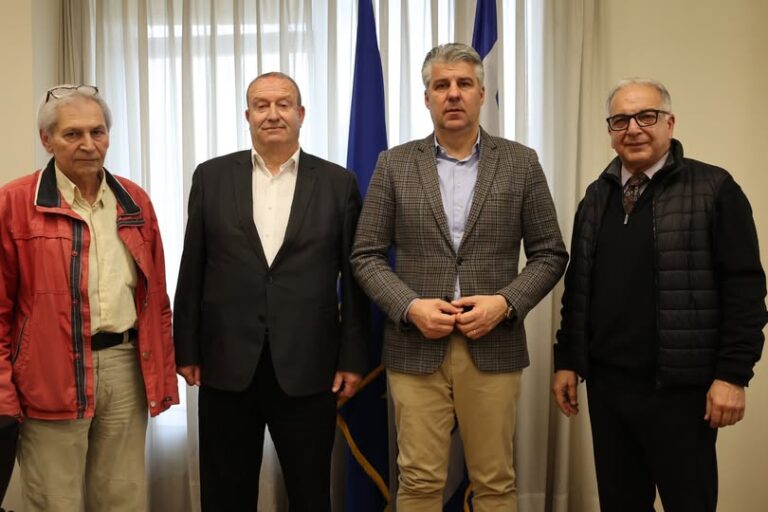 Συνάντηση Περιφερειάρχη με στελέχη της Αναπτυξιακής Ροδόπης – Στόχος η βελτίωση ποιότητας ζωής των πολιτών και η βιωσιμότητα της ΑΜΘ