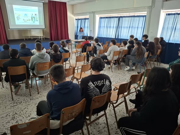 Μαθητές και Κάπνισμα – Ενημερωτική ομιλία από το Γενικό Νοσοκομείο Ξάνθης στο Γυμνάσιο Τοξοτών