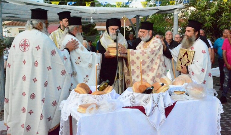 Λαμπρός εορτασμός του Αγίου Πνεύματος στα Μάγγανα