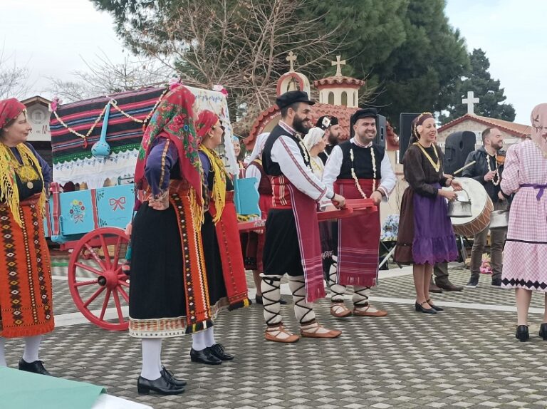 Με Θρακιώτικο παραδοσιακό γλέντι αναβίωσε στα Μάγγανα το έθιμο της «Μπάμπως»