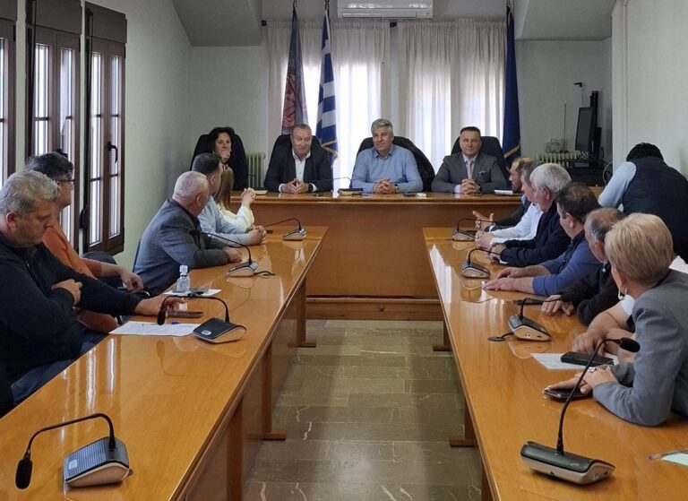 Επίσκεψη του Περιφερειάρχη ΑΜΘ στον Δήμο Τοπείρου για ανταλλαγή ευχών ενόψει του Πάσχα